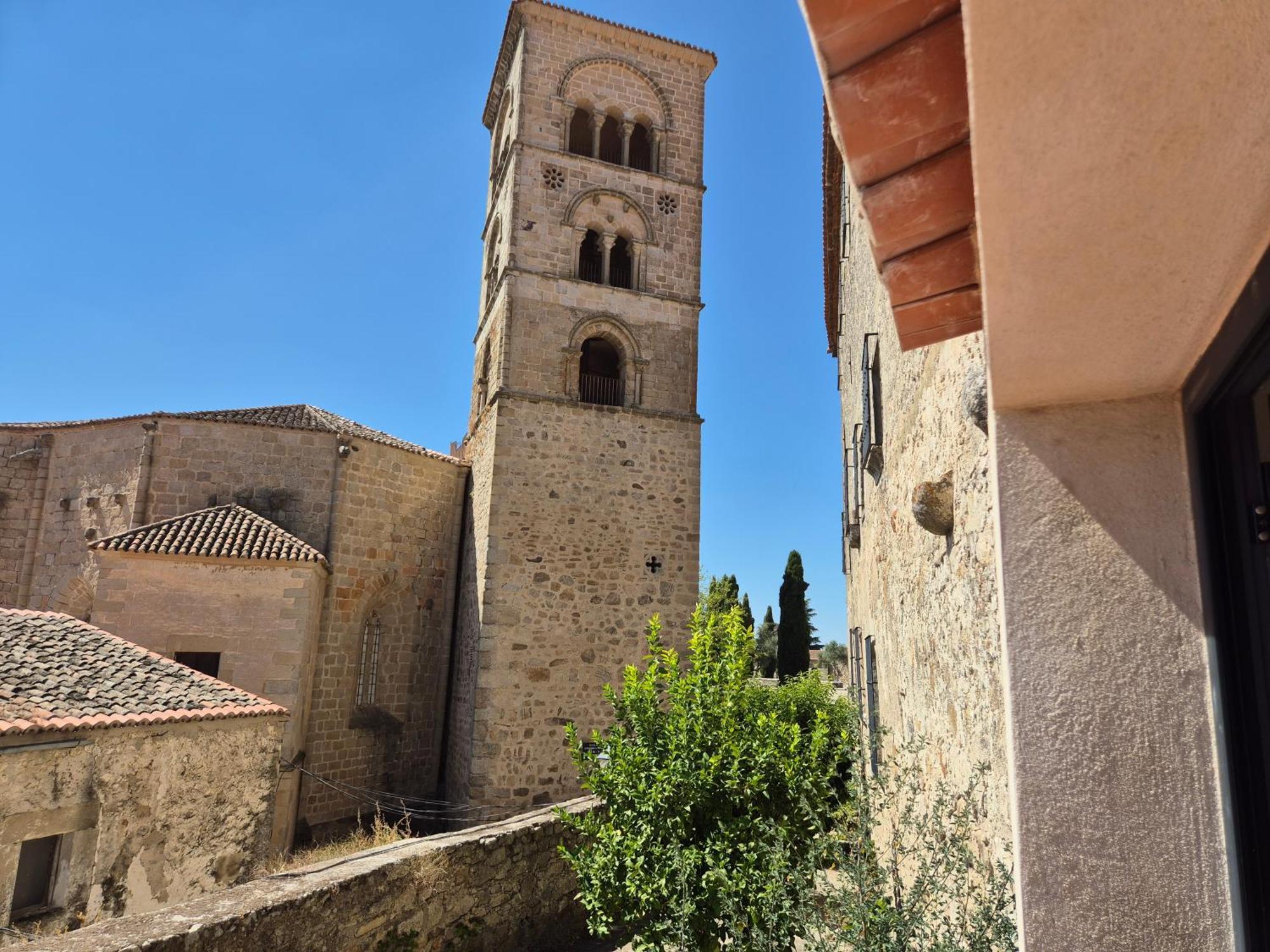 Grupo Garcia De Paredes Apartamentos Turisticos トルヒーリョ エクステリア 写真
