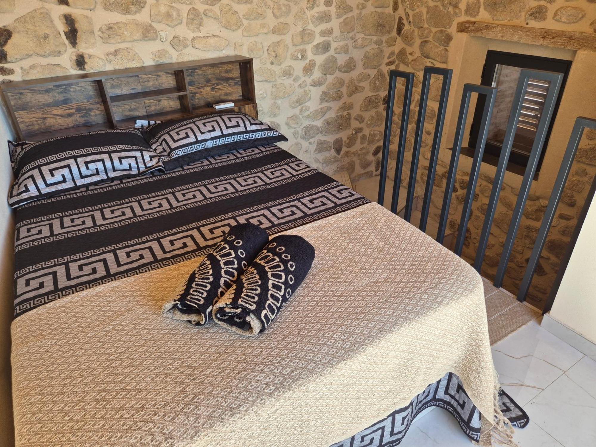 Grupo Garcia De Paredes Apartamentos Turisticos トルヒーリョ エクステリア 写真