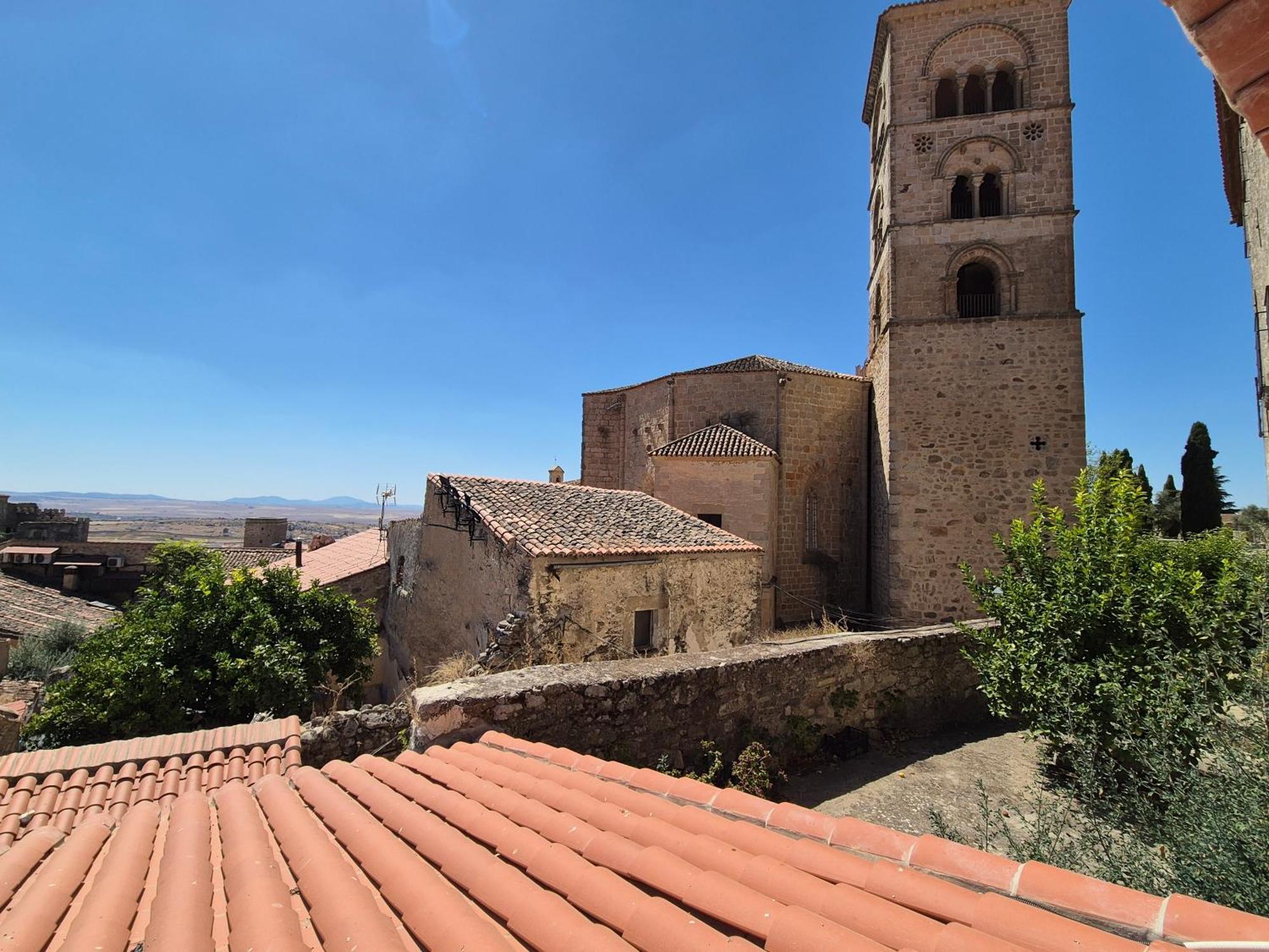 Grupo Garcia De Paredes Apartamentos Turisticos トルヒーリョ エクステリア 写真