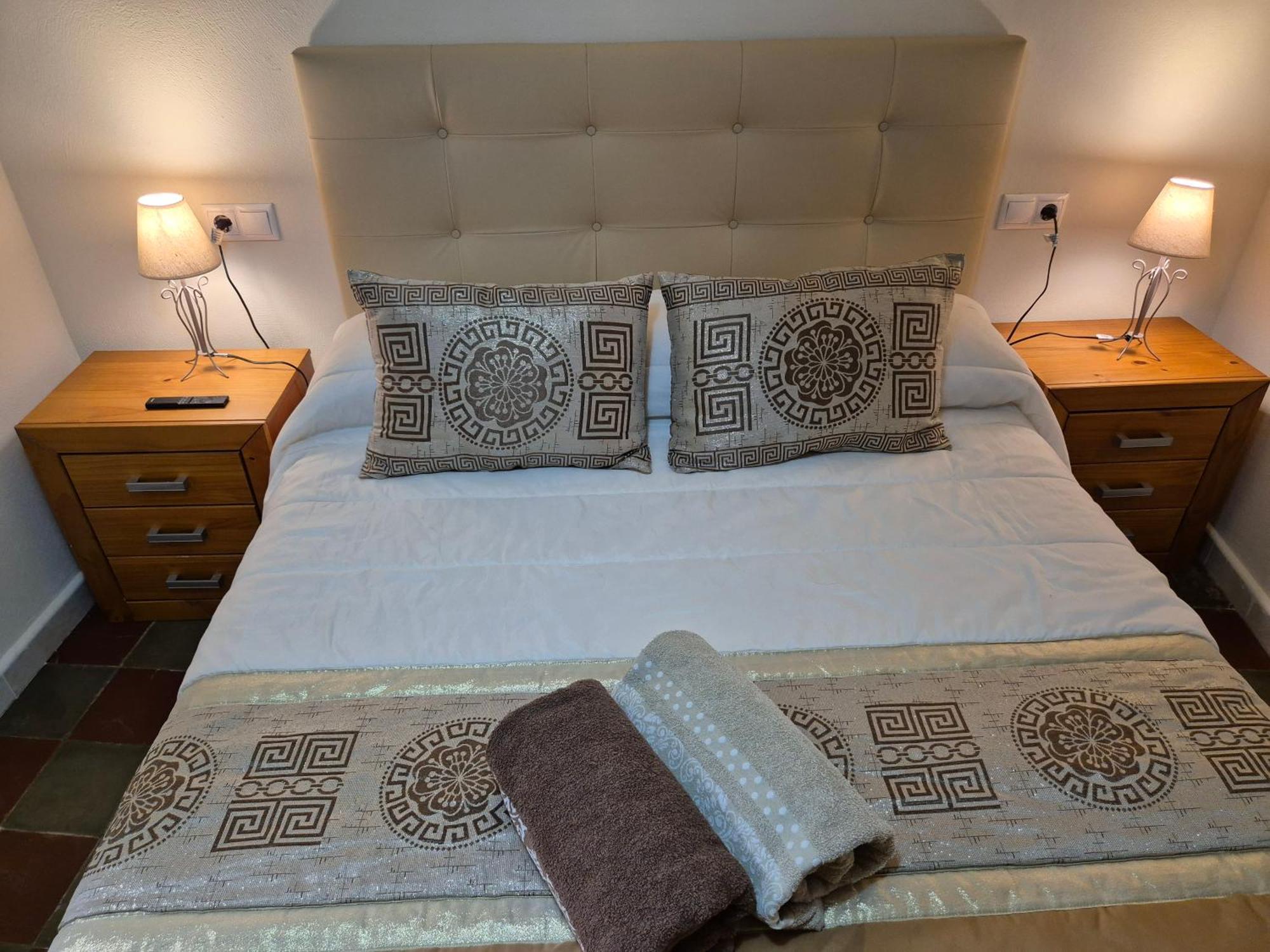 Grupo Garcia De Paredes Apartamentos Turisticos トルヒーリョ エクステリア 写真